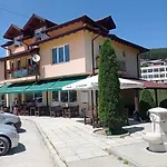 къща за гости-ганеви شقة *